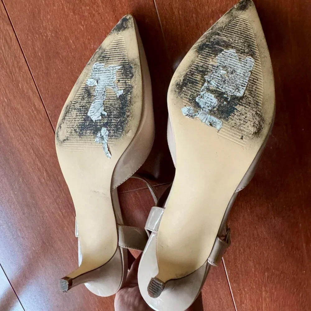 14th & Union Cream Patent Leather Pointed Toe Kitten Heel Slingback Heels 8M